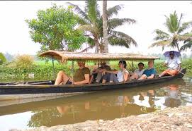 TRADITIONAL CANOEING