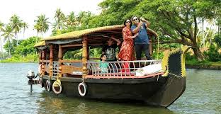 TRADITIONAL SHIKARA RIDE - Image 1